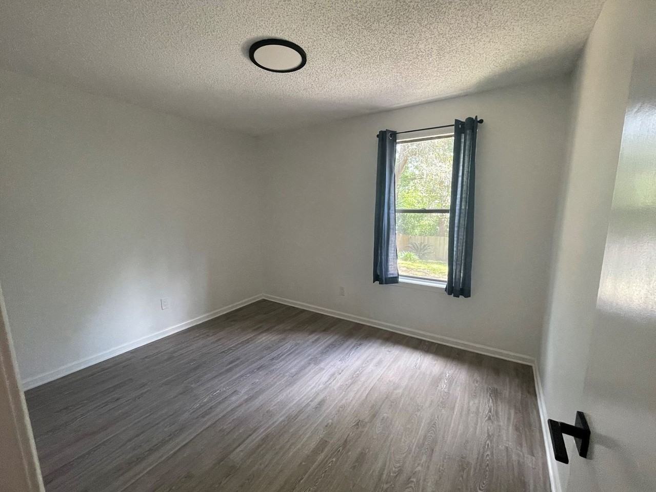 3959 Saint Isabel Dr E - Photo 3 of 10