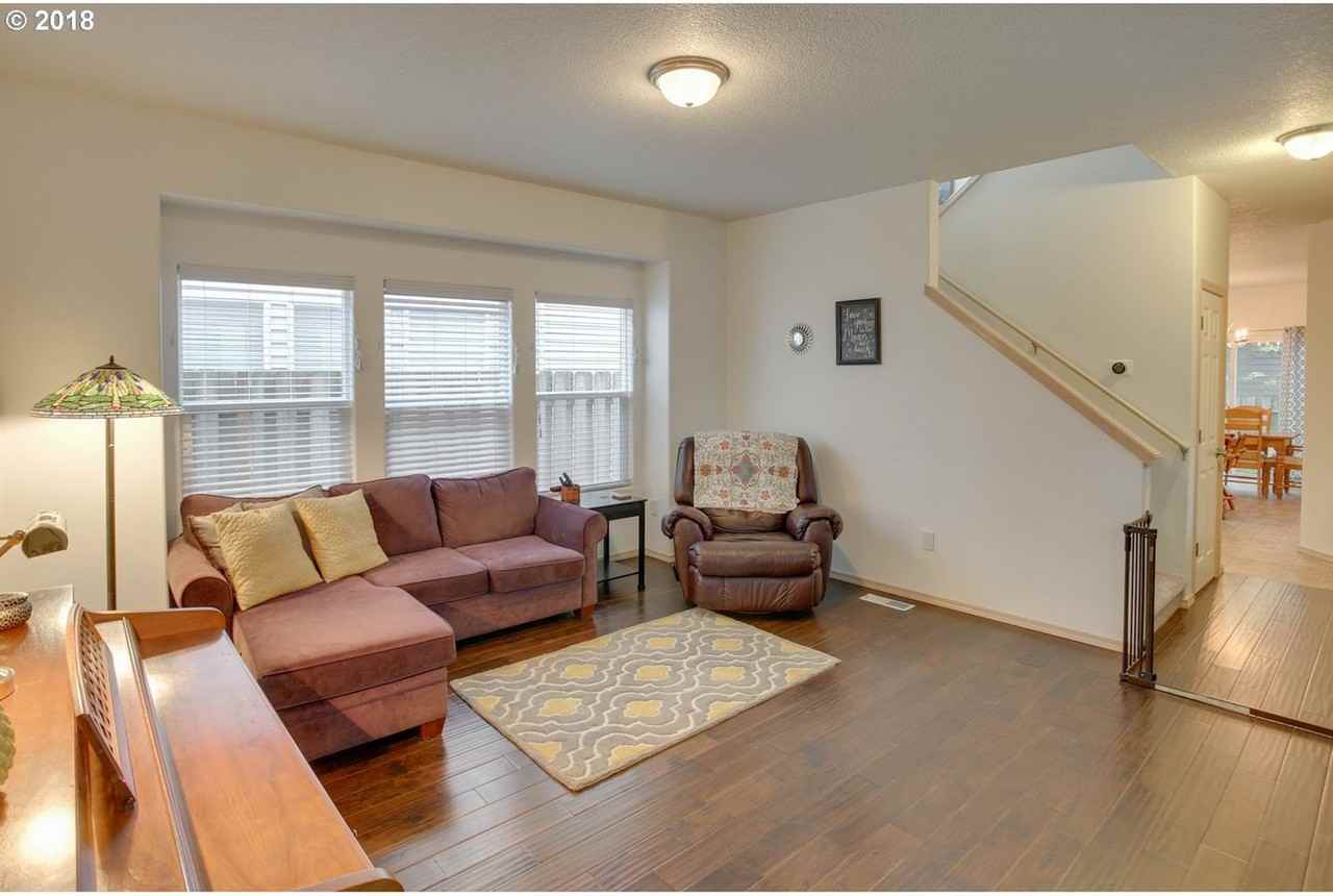 8800 N Drummond Ave - Photo 3 of 32