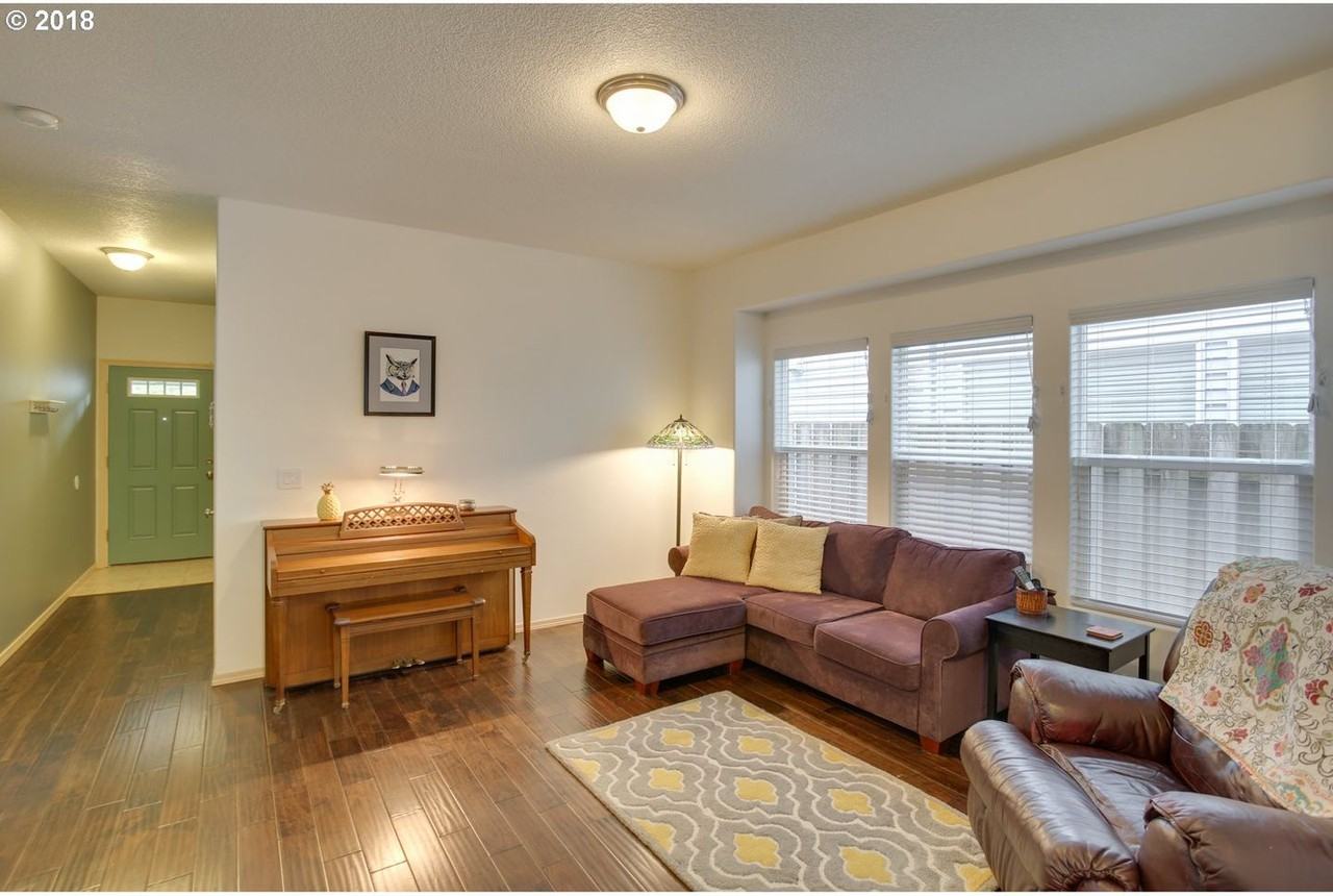 8800 N Drummond Ave - Photo 4 of 32