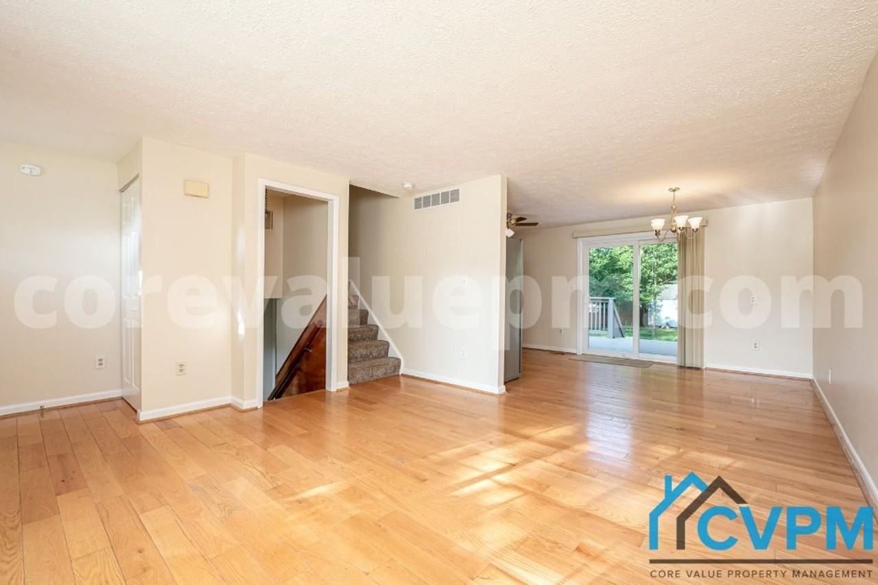 7714 Baggins Rd - Photo 4 of 28