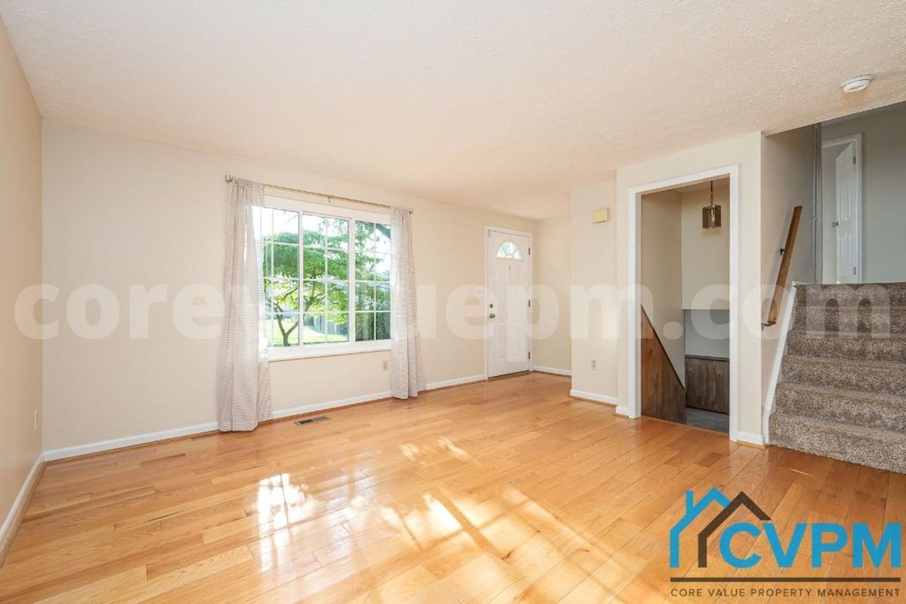 7714 Baggins Rd - Photo 5 of 28