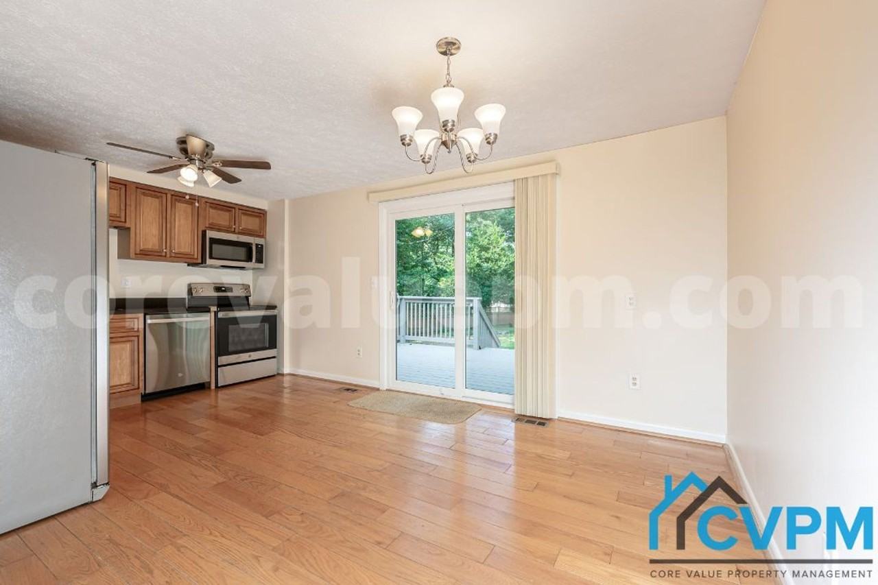 7714 Baggins Rd - Photo 7 of 28