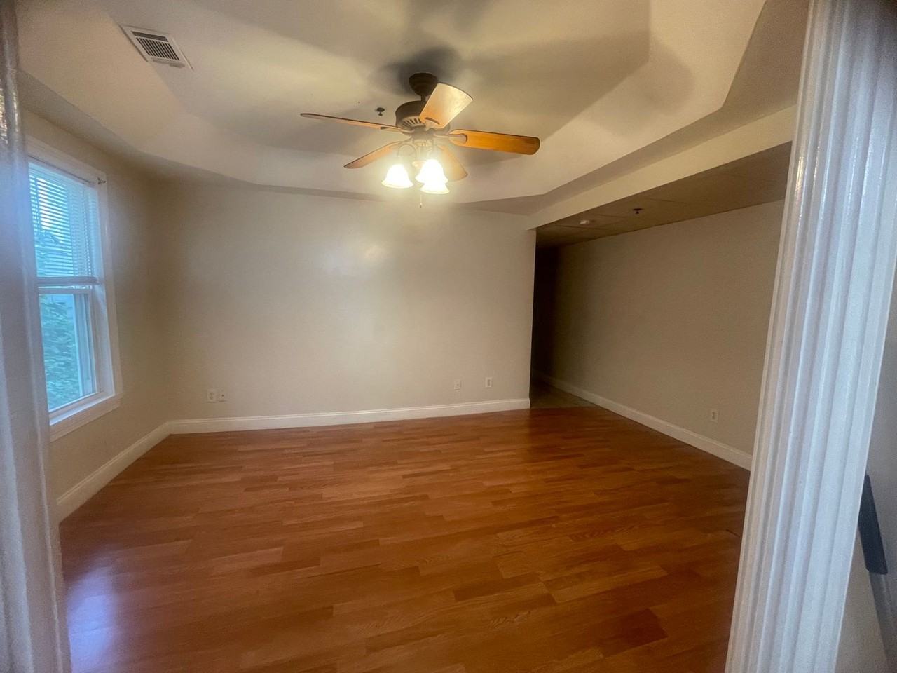 71 Montgomery St - Photo 3 of 7