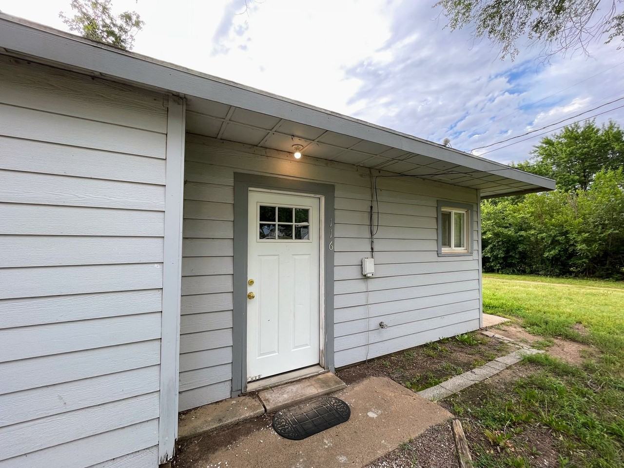 116 N Orchard St - Photo 3 of 28