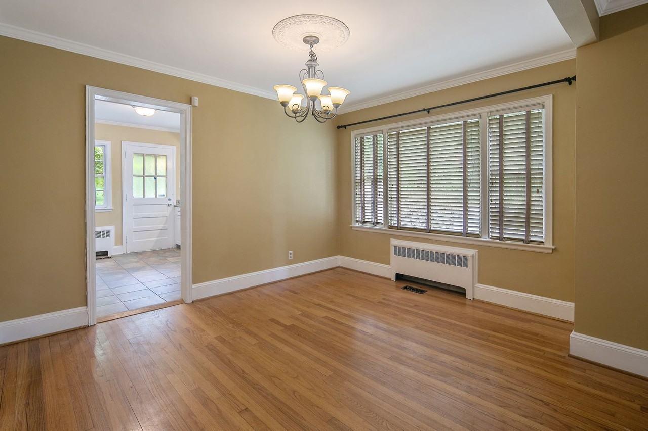 915 Norwood St - Photo 3 of 44