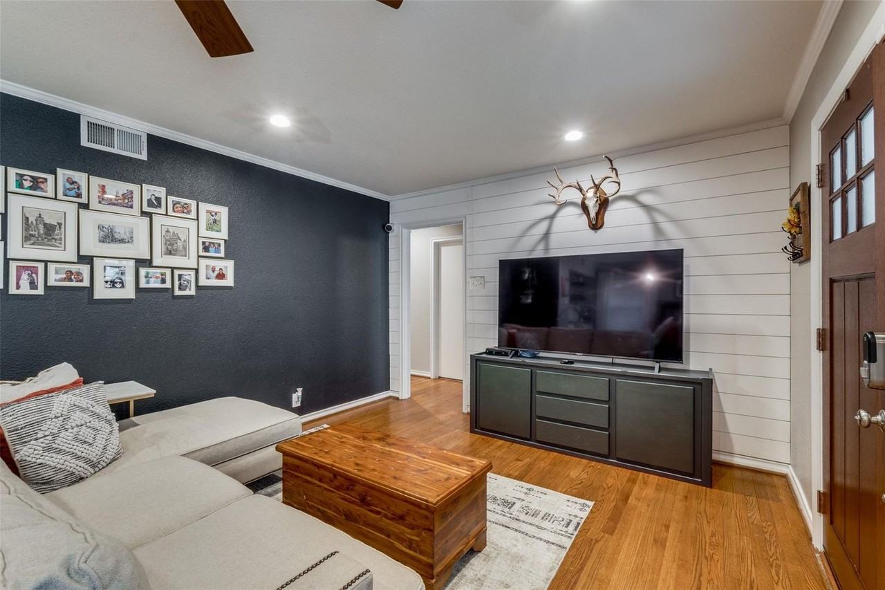 10440 Solta Dr - Photo 3 of 15