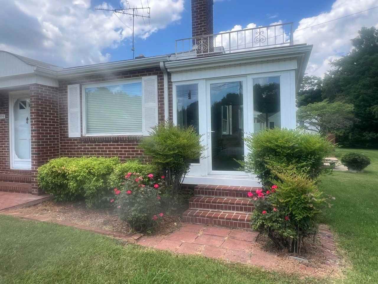 300 E Pine St - Photo 3 of 19