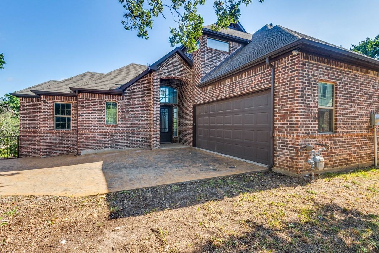 2760 Quail Ridge Ct - Photo 2 of 25