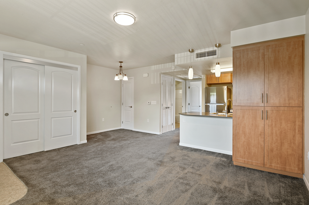 Avenue Heights Apartments Building 3 - Photo 7 of 12