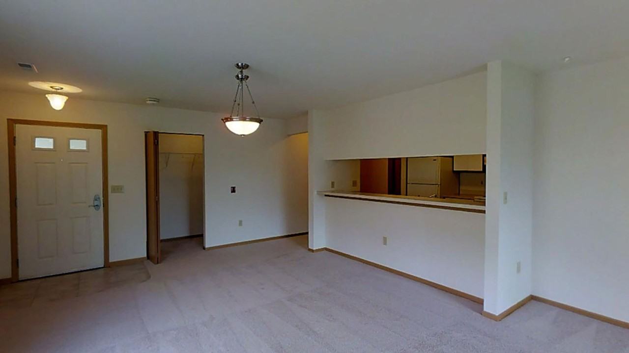 Gateway Apartment Homes, LLC Apartments 2783 Gateway Ave, Hartford