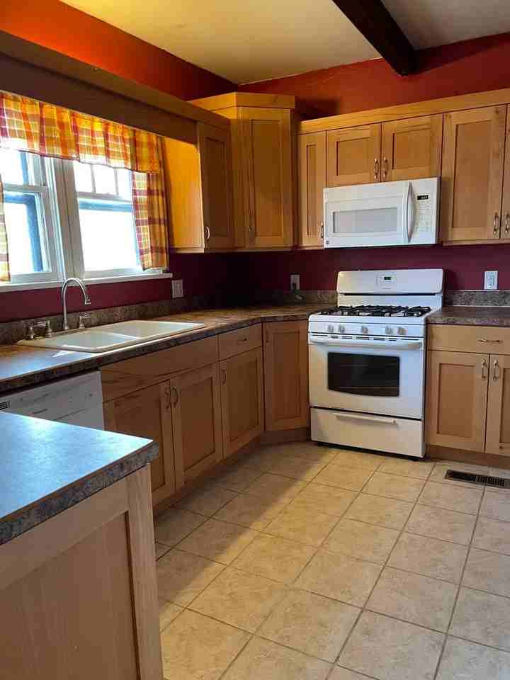 1925 Grand Ave - Photo 2 of 12