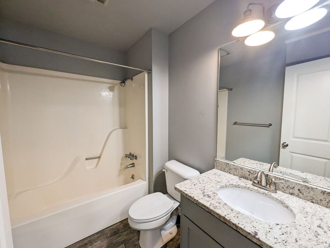 5804 Catherine Ct - Photo 3 of 7