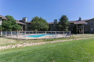 695 Manhattan Dr #112 - Photo 1 of 1