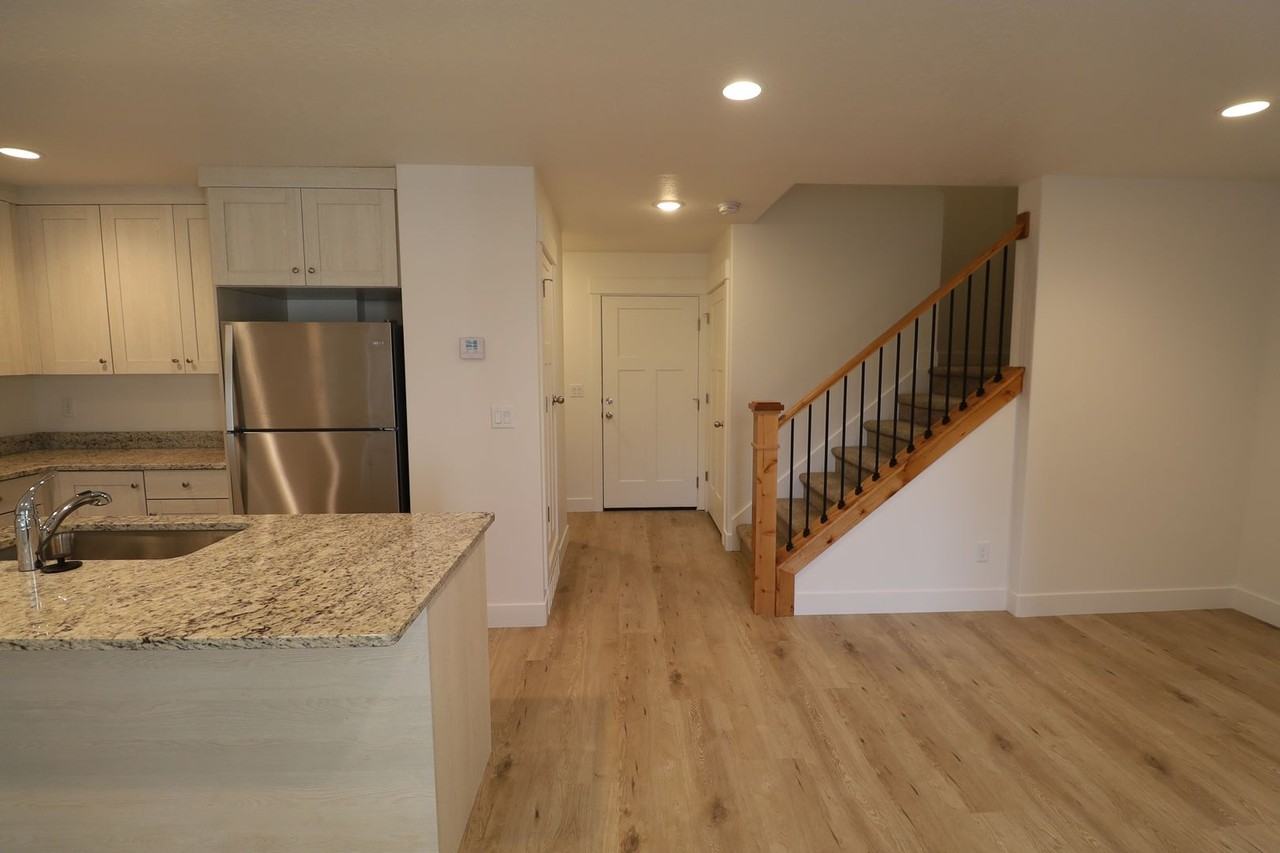172 172 East Valley Way Drive - Photo 6 of 21