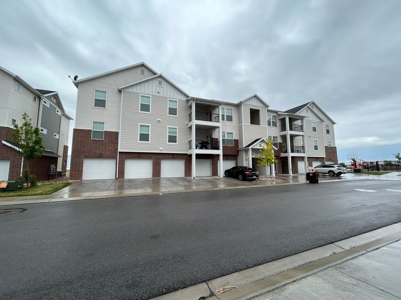 573 N 360 W - Photo 4 of 15