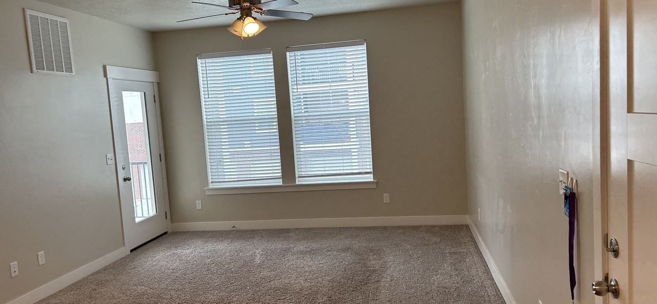573 N 360 W - Photo 7 of 15
