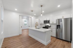 featured image of 210 21st St
