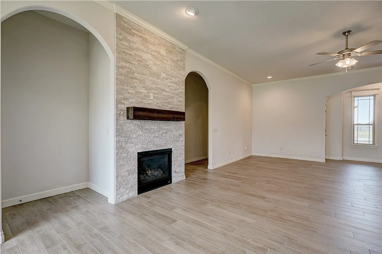 3405 Michigan Ave - Photo 4 of 23