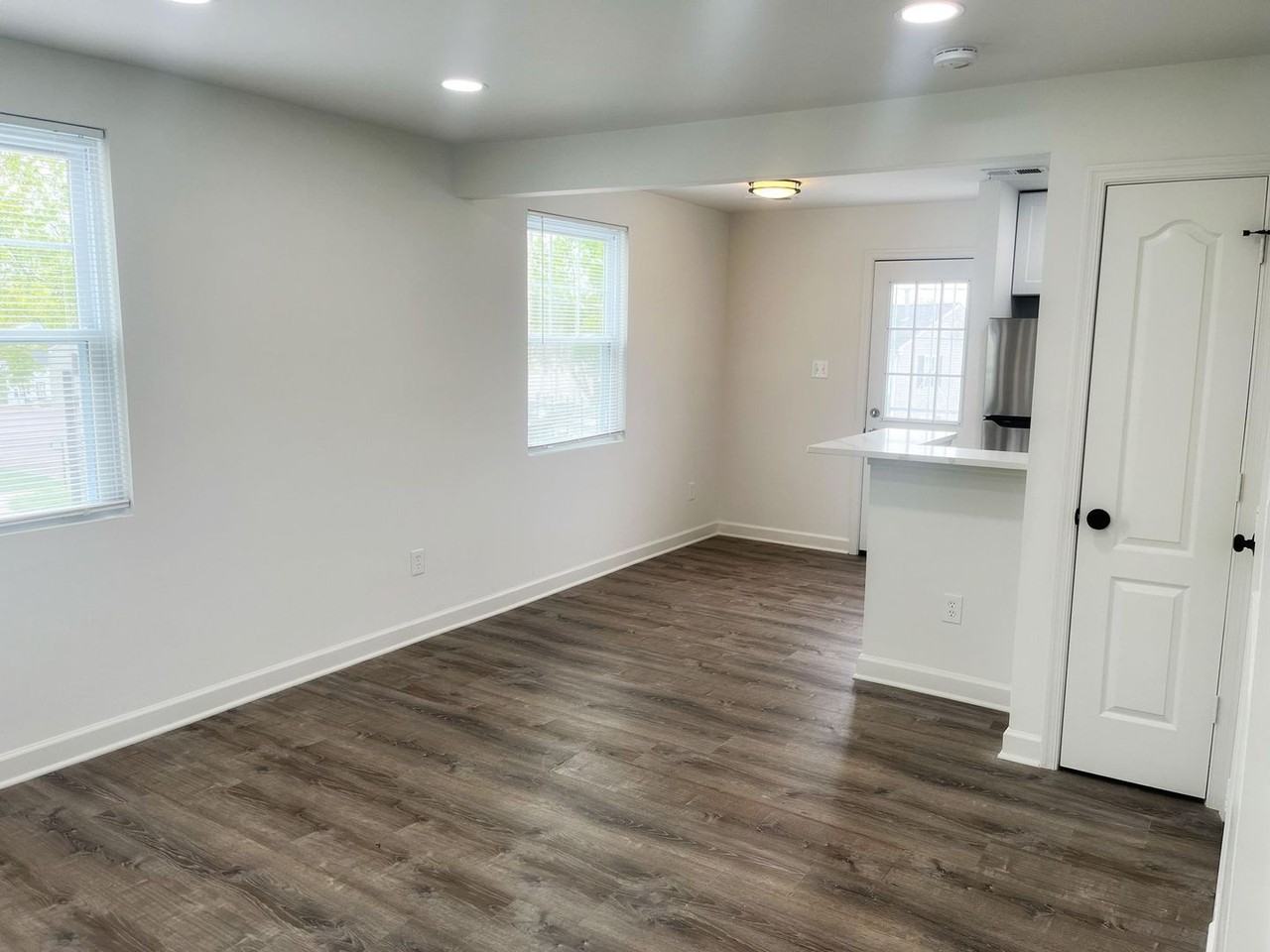 2606 Kent Village Dr - Photo 3 of 36