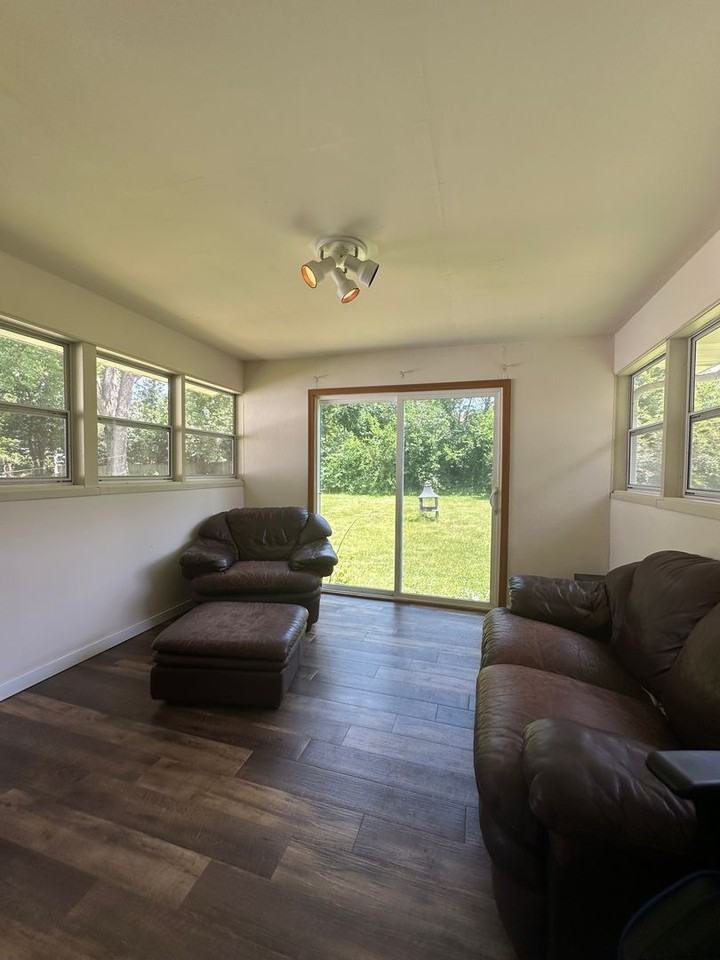 3309 Lotheville Rd - Photo 3 of 14