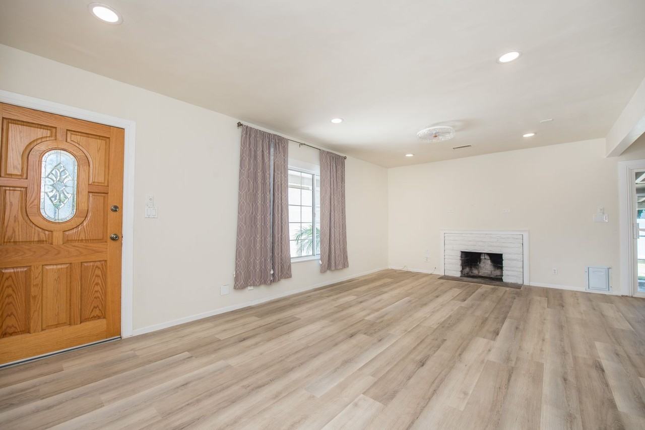13391 Wynant Dr - Photo 6 of 39