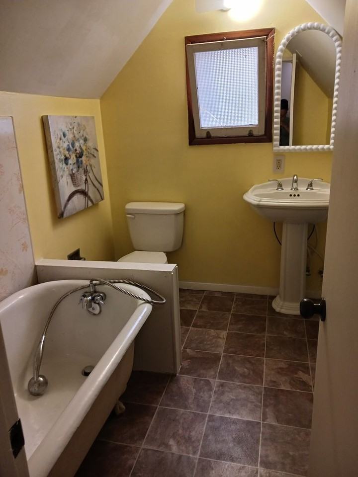 508 Nw C St - Photo 6 of 10