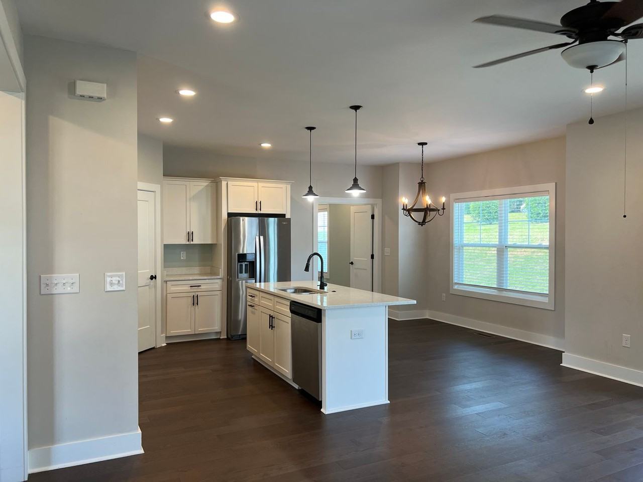 12 Sycamore Rdg W - Photo 2 of 21