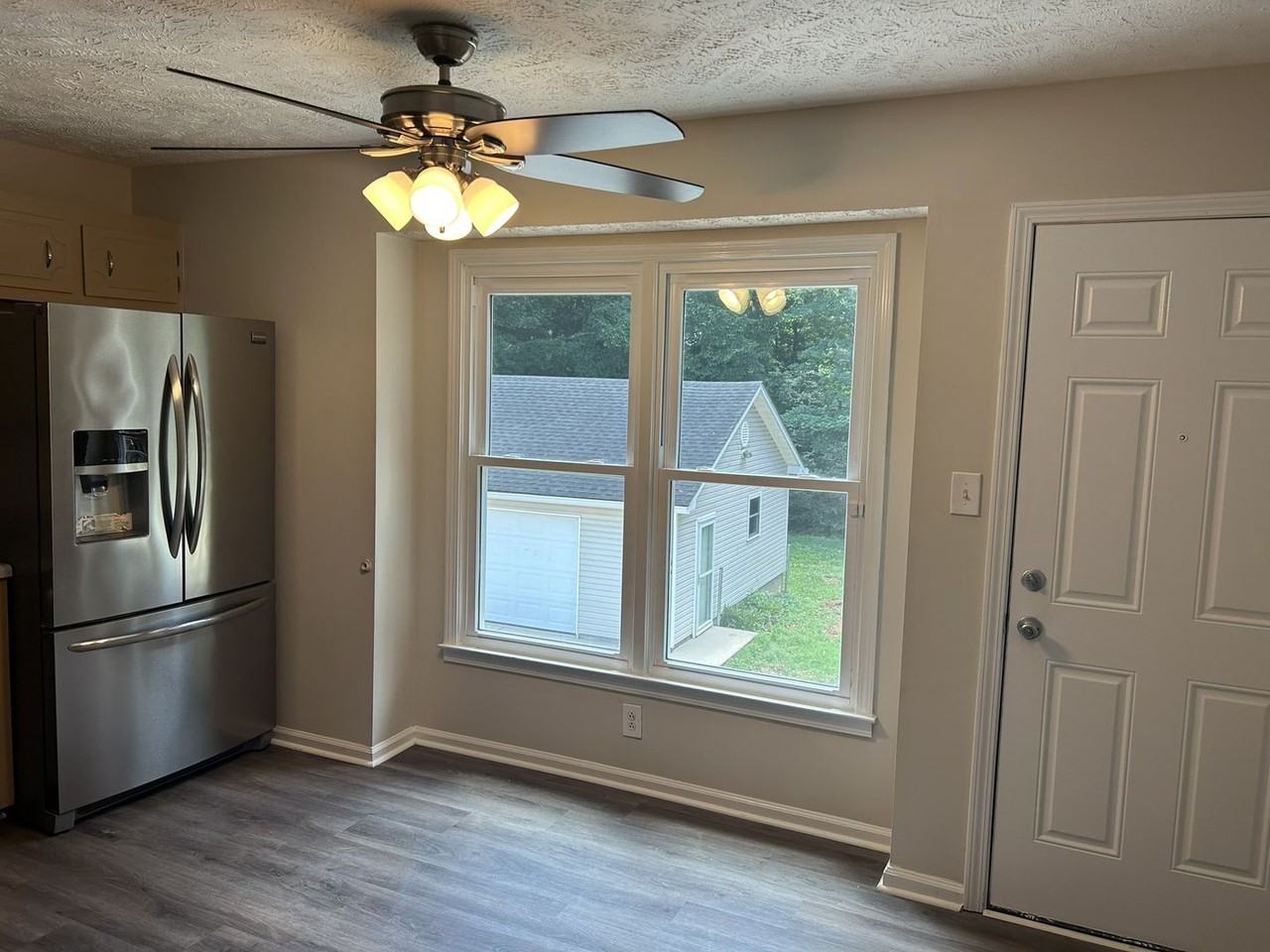 3721 Lavender Ct - Photo 6 of 9