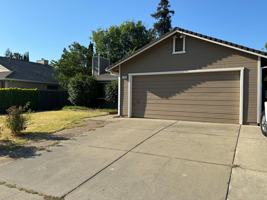 featured image of 186 Stirrup Ct