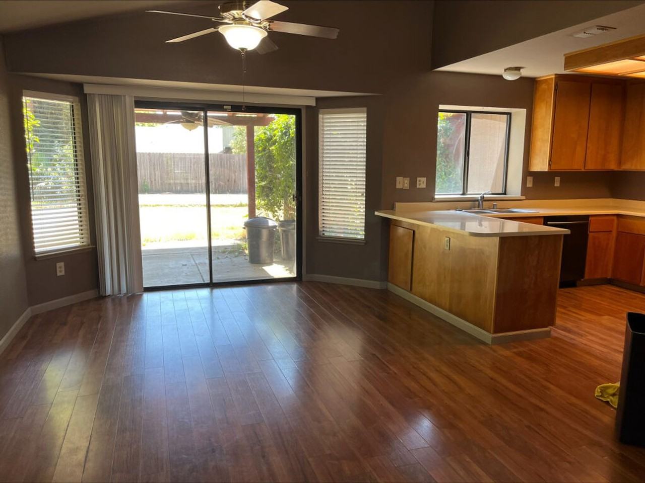 186 Stirrup Ct - Photo 2 of 13