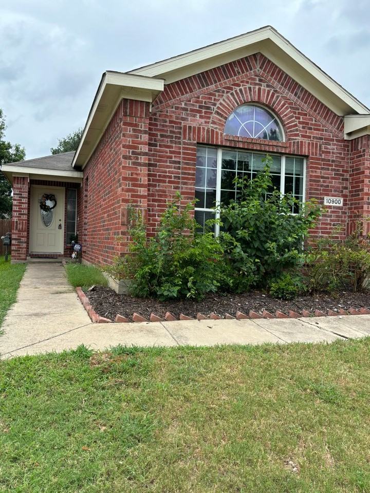 10900 Fawn Valley Dr - Photo 2 of 30