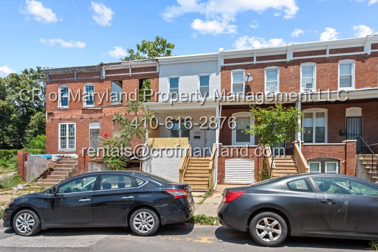 1504 E 28th St - Photo 2 of 31