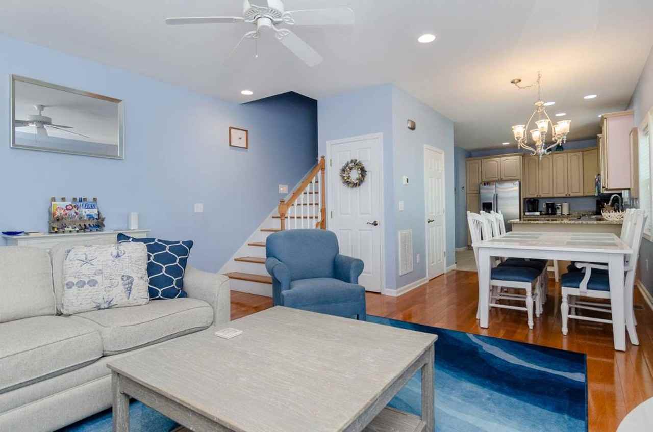 1514 Swordfish Ln - Photo 2 of 38