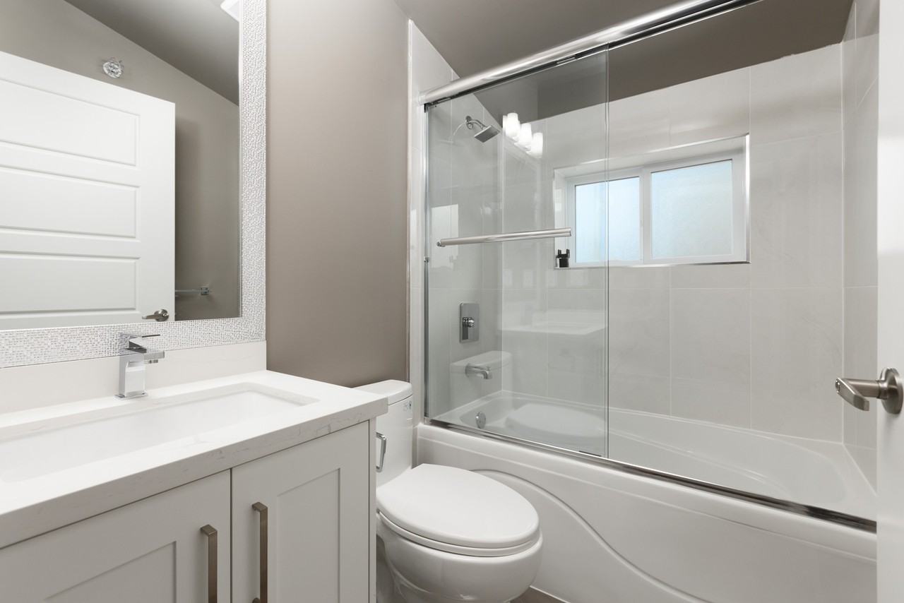 955 Kamloops Street - Photo 4 of 11