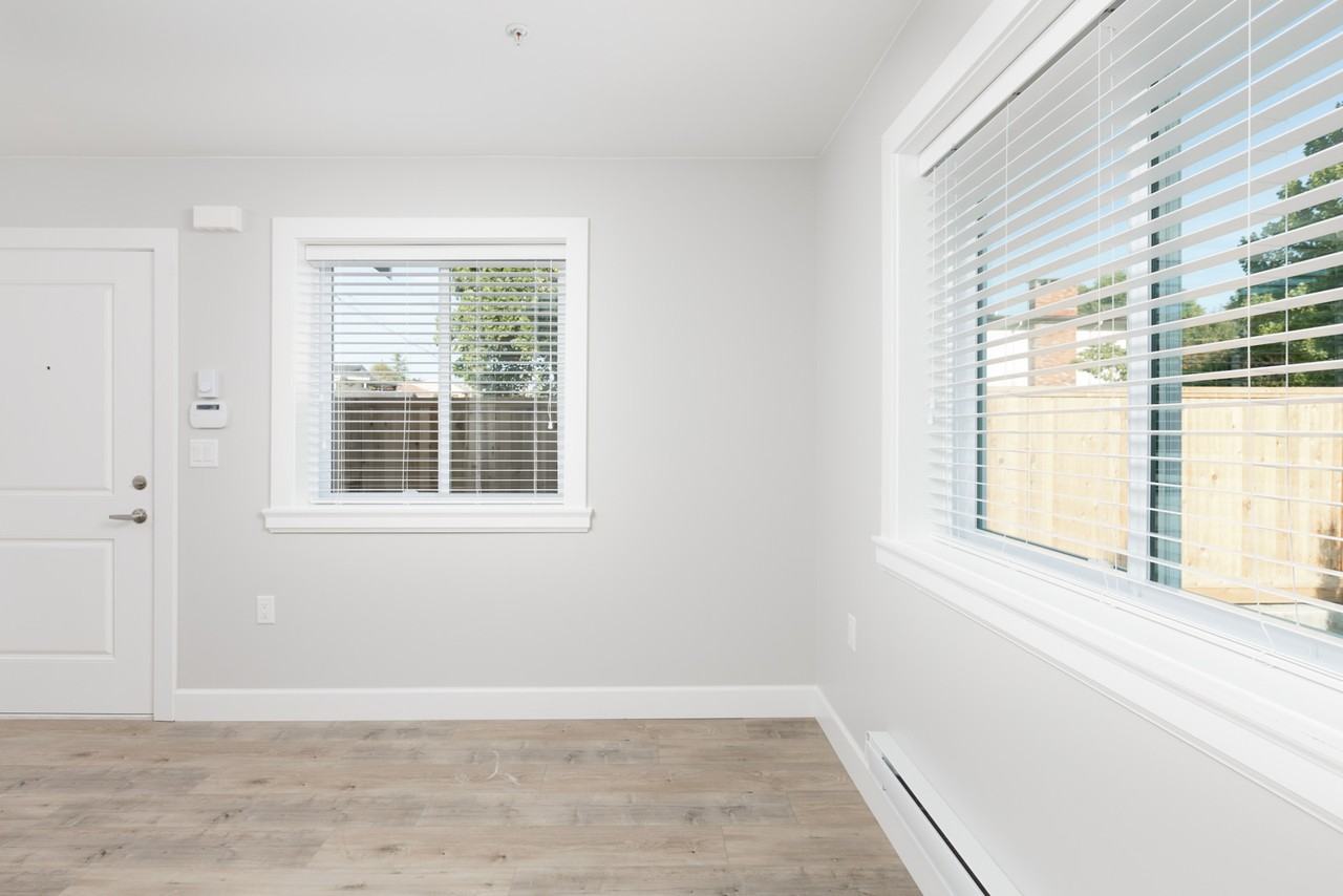 955 Kamloops Street - Photo 3 of 11