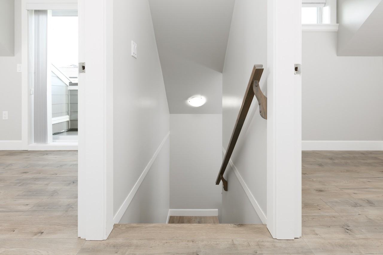 955 Kamloops Street - Photo 5 of 11