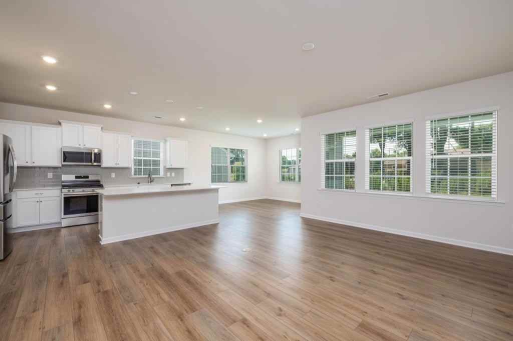 194 White Apple Way - Photo 4 of 12