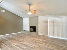 4819 Ne Winfield Cir - Photo 1 of 1