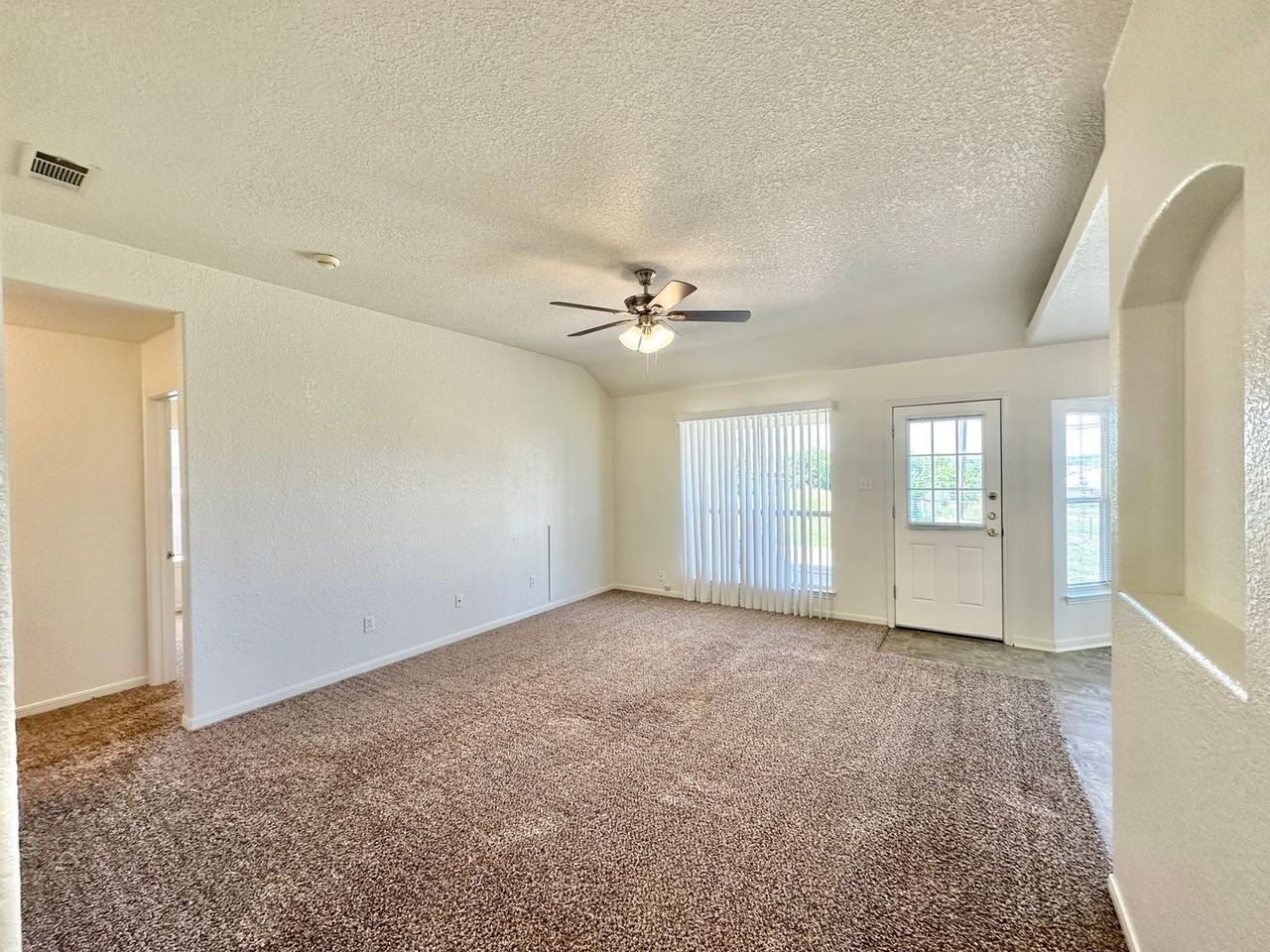 2508 Edgefield St - Photo 2 of 23