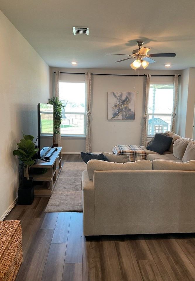 9304 Vaquero Way - Photo 6 of 25