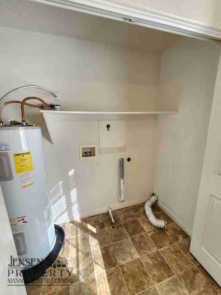 684 West Buena Vista Boulevard #302 - Photo 5 of 23