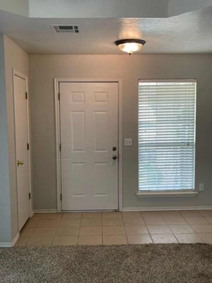 405 S Greengate Dr - Photo 2 of 16