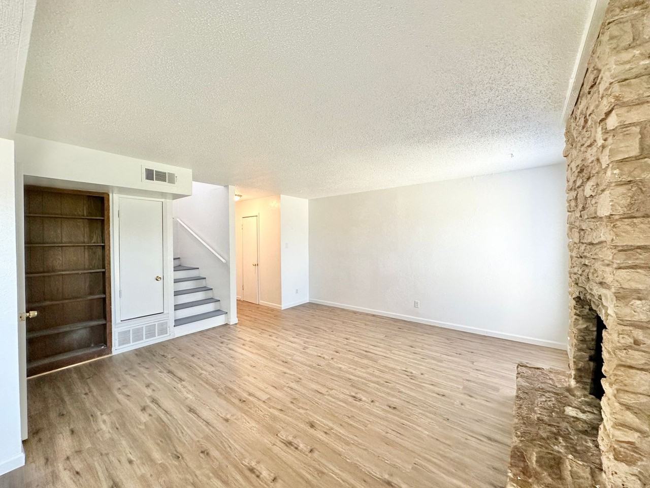 2206A Cascade Dr - Photo 6 of 23