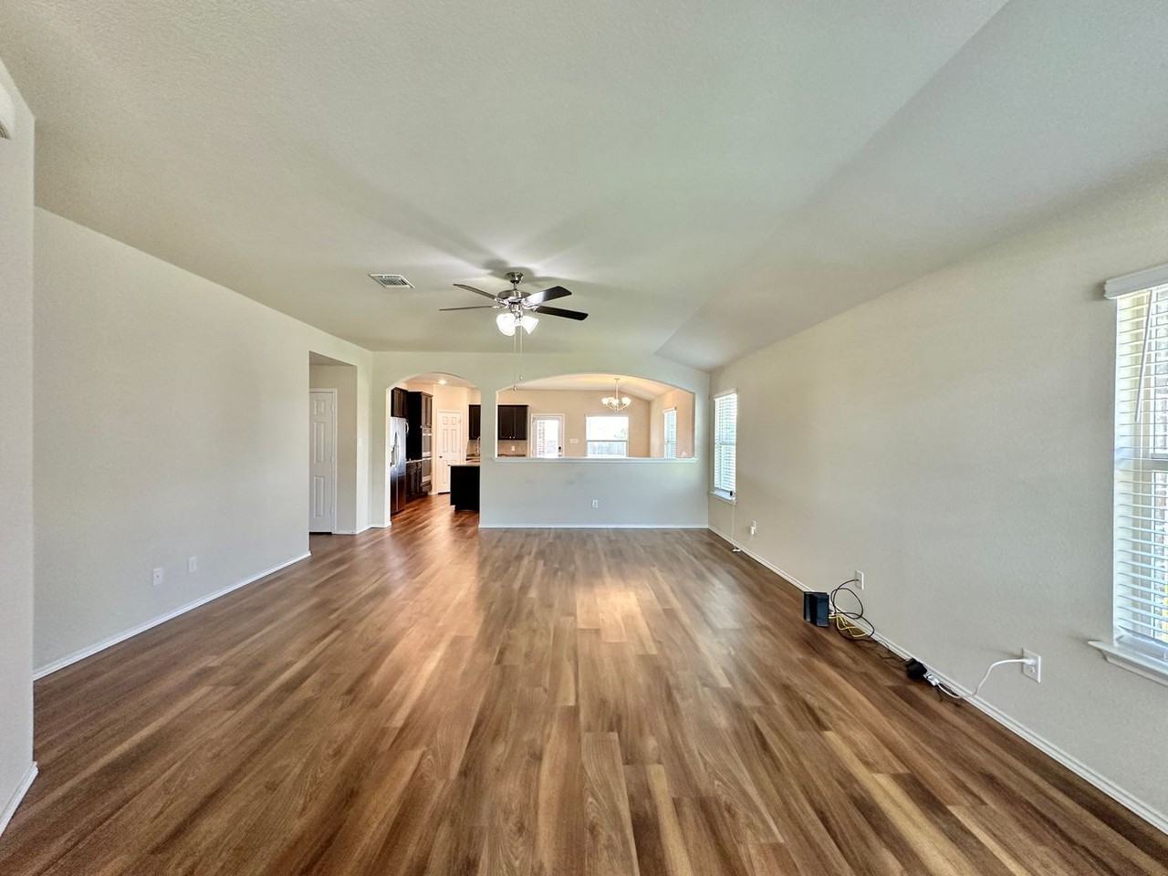 2526 Cortona St - Photo 4 of 47