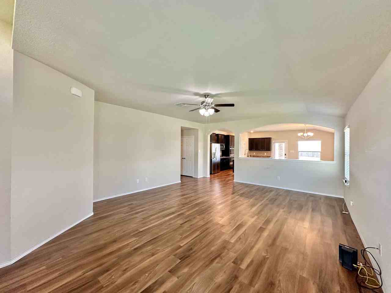 2526 Cortona St - Photo 5 of 47