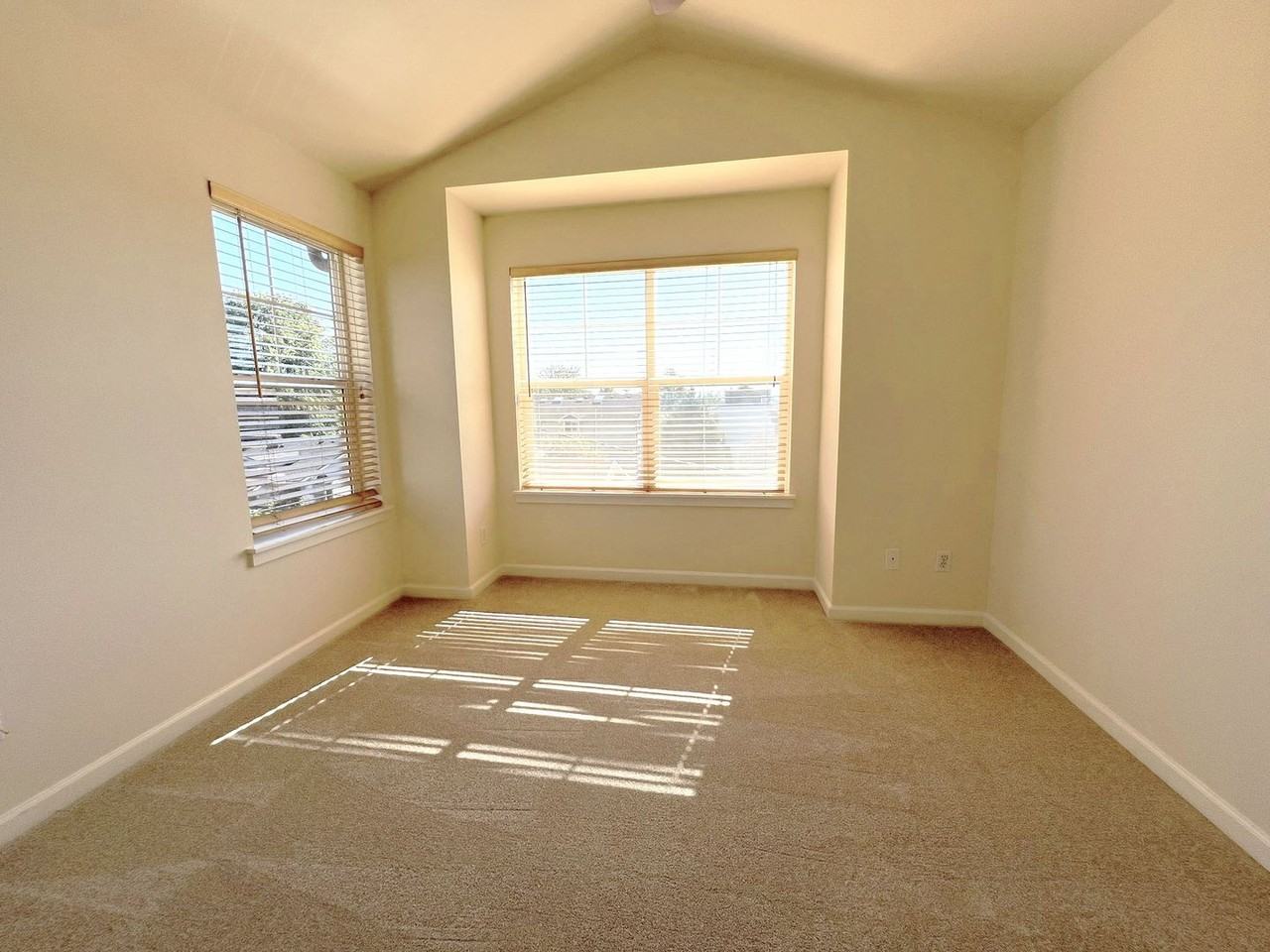 4507 Evanston Ave N #B - Photo 7 of 24