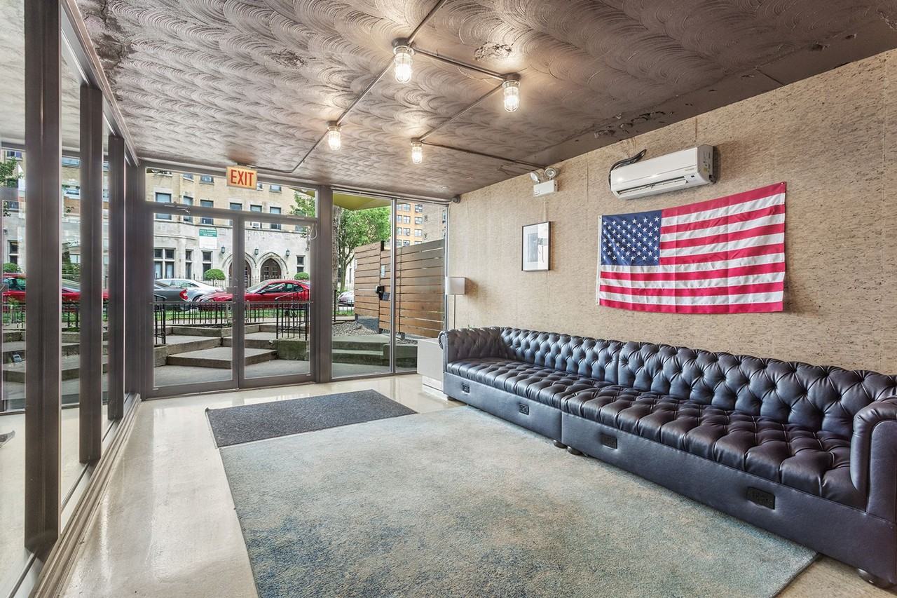 6134 N Kenmore - Photo 2 of 30