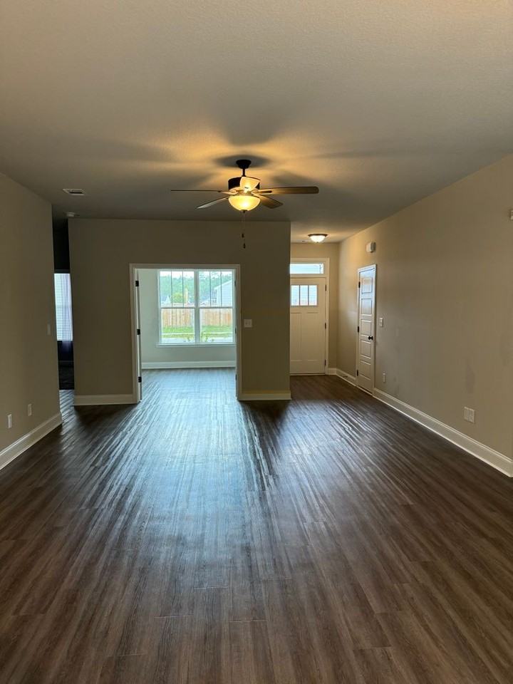 259 Timberlake Dr - Photo 2 of 14