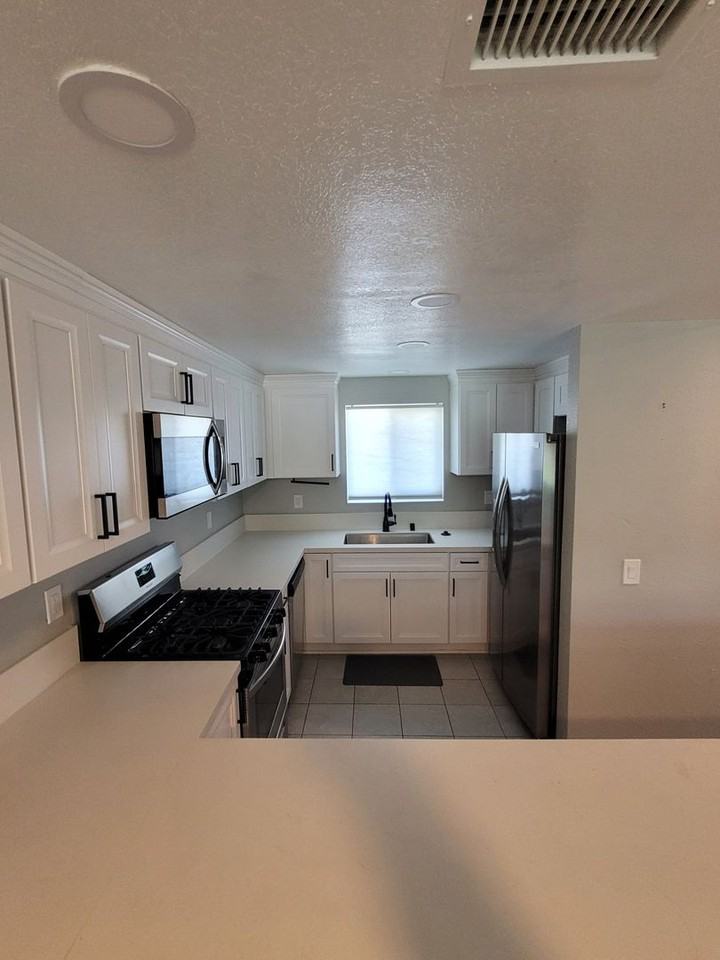 9270 Amys St #17 - Photo 3 of 15