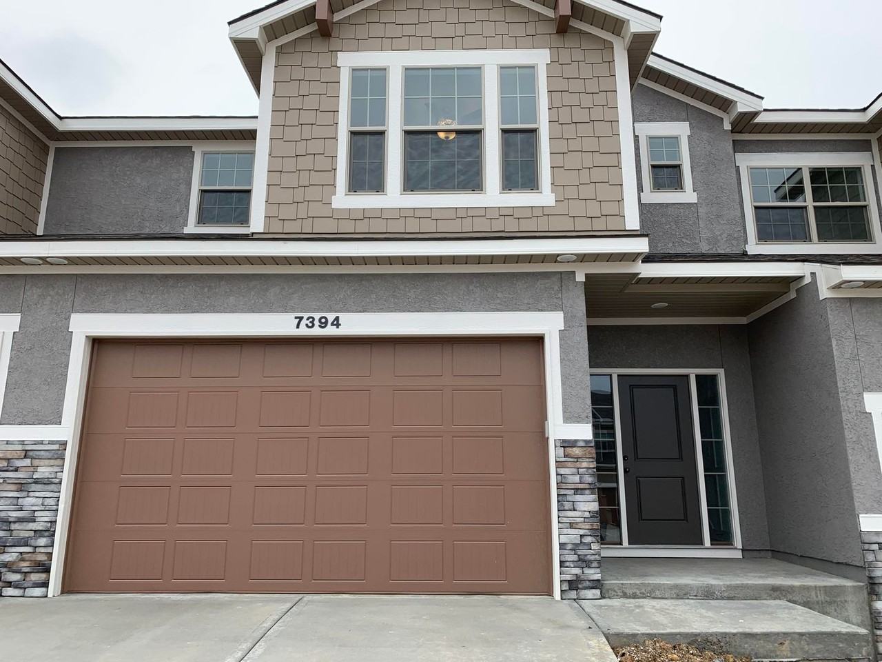 7394 Griffey St - Photo 2 of 27